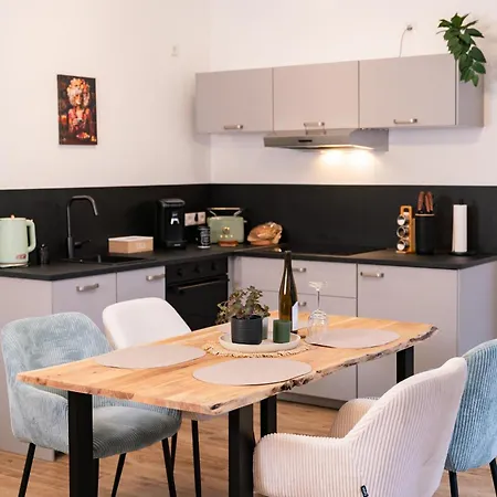 Grandeliving56 - Loft-infrarotsauna-ruhiger Innenhof-innenstadt - Bright Collection Apartman *